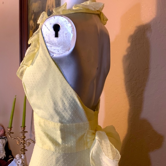 Vintage  60's/70's Couriers California Yellow Ruffled Halter Gown.  Sz 11/12 - Picture 8 of 9